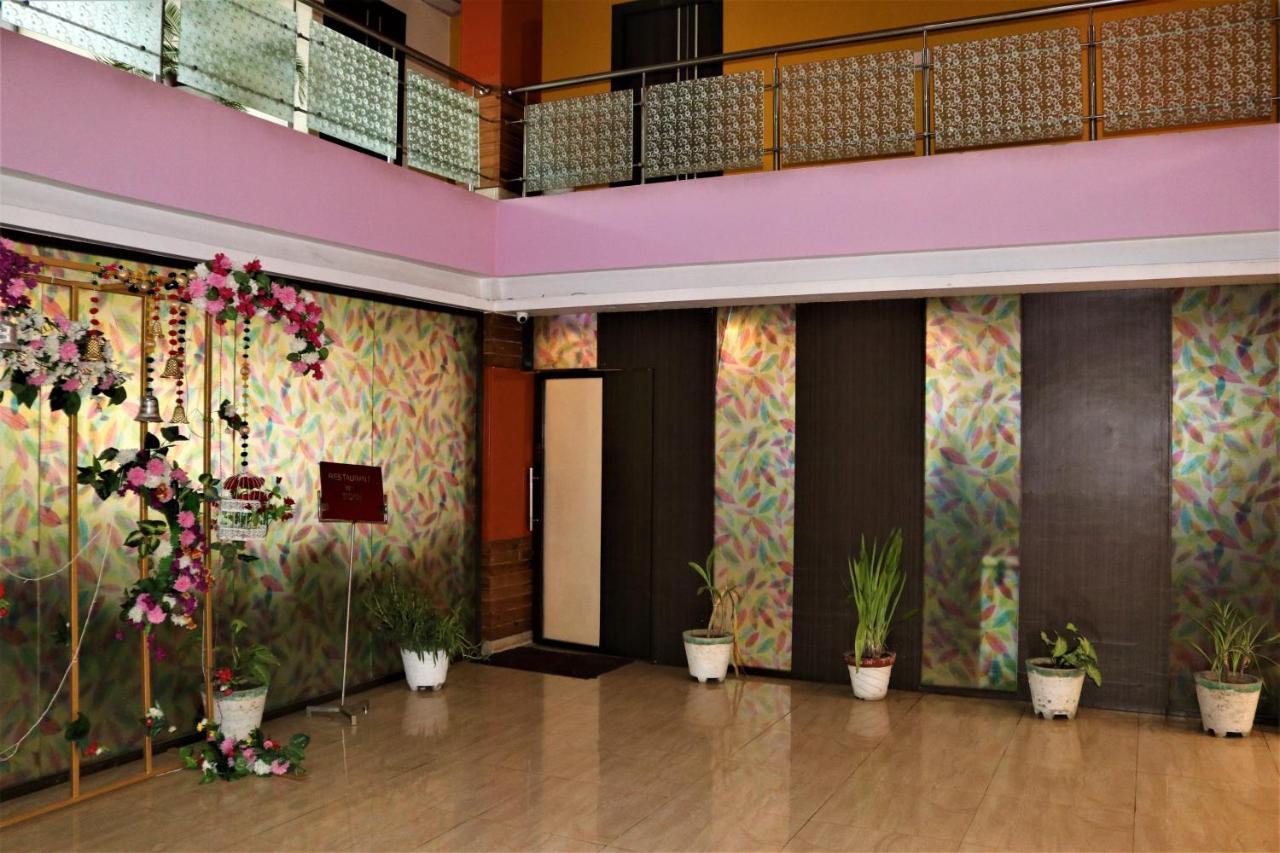 Hotel Vaishnavi Heights Aurangabad  Экстерьер фото