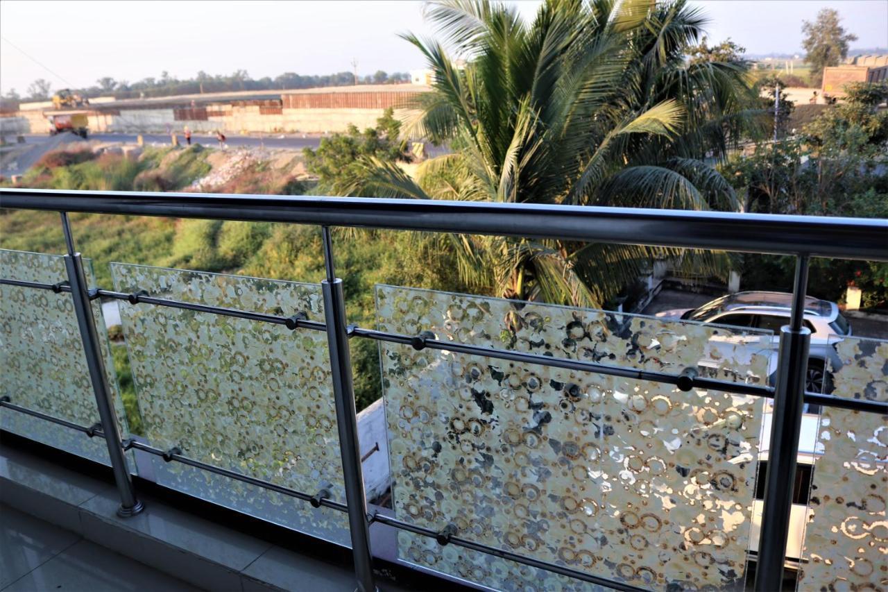 Hotel Vaishnavi Heights Aurangabad  Экстерьер фото